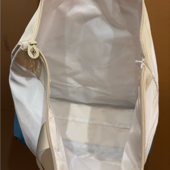 Disney Cruise Line Castaway Club Mickey tote bag White and Blue - Picture 6 of 9